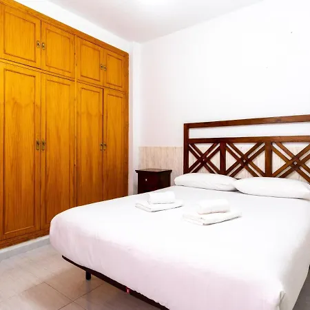 Holi-rent Antillano Campos アパート *